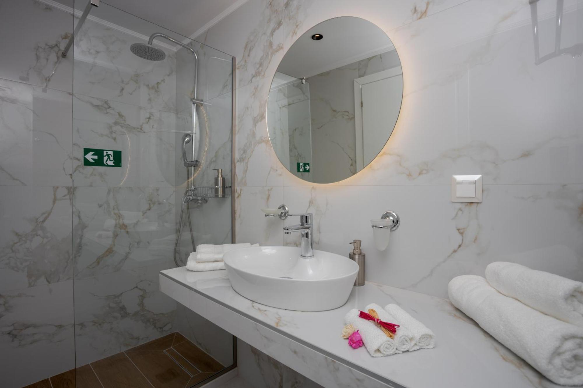 Myra Mare By Estia Apartment *